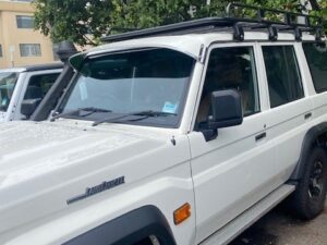 Toyota LandCruiser Ute, Dual Cab, wagon and Troopy Solid Windscreen Sunvisor